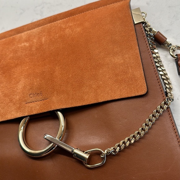 CHLOE
Suede Calfskin Medium Faye Shoulder Bag Tobacco - Picture 3 of 12